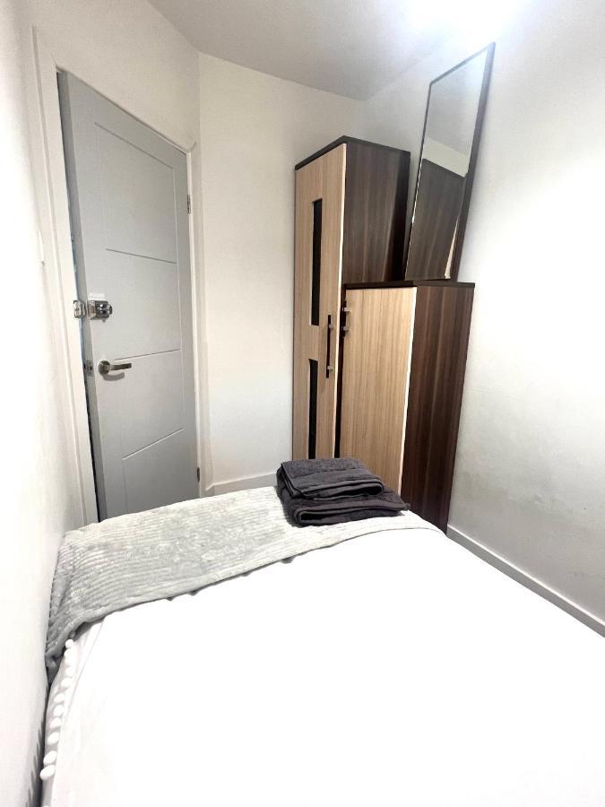 Lovely Single Room London Exteriör bild